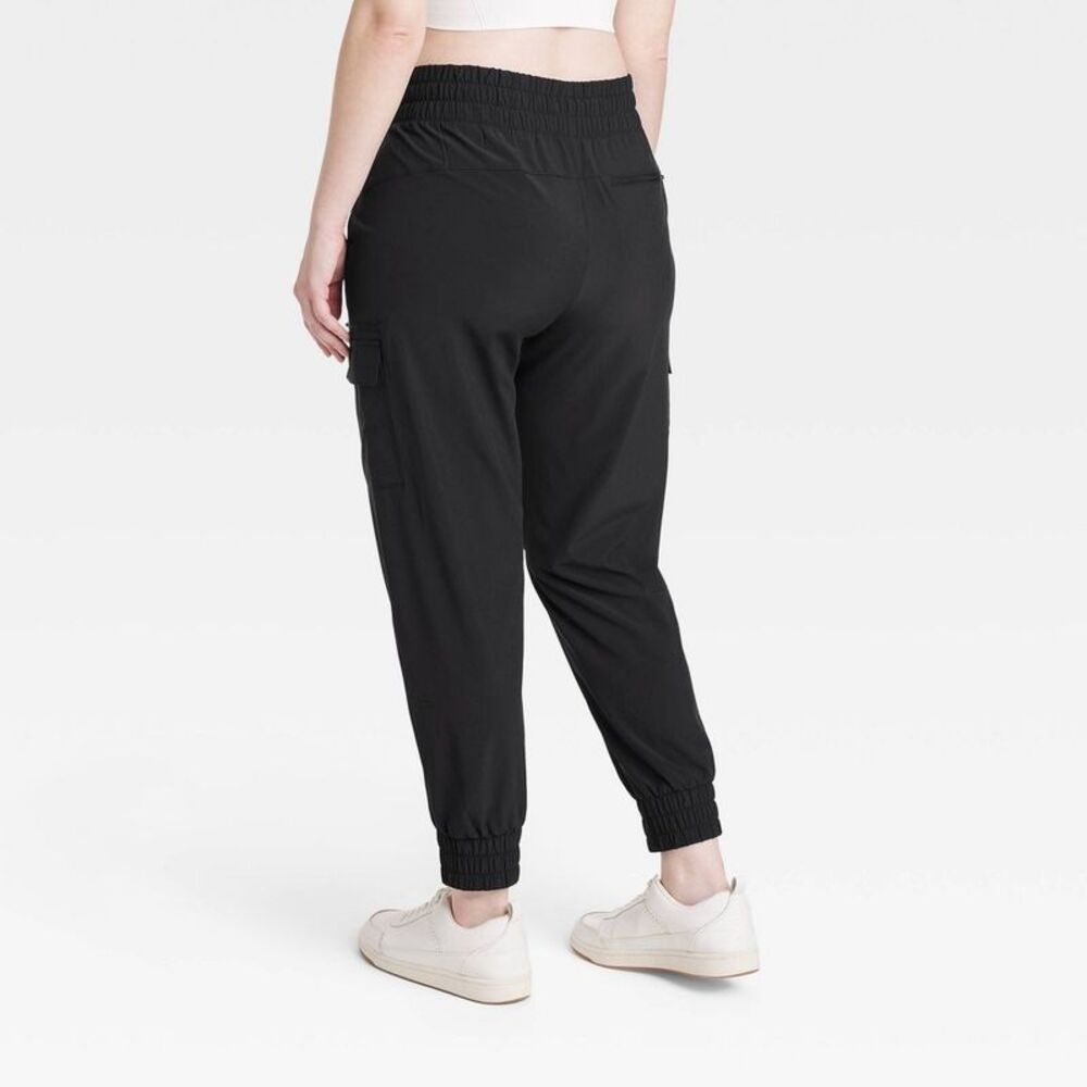 Women's Flex Woven Mid-Rise Cargo Pants - All in Motion - Picture 4 of 4